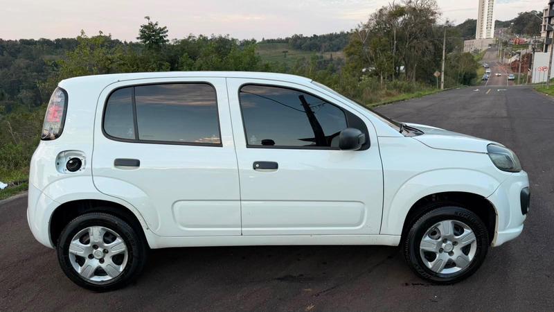 Fiat Uno Sporting 1.3 Flex 8V 5P - foto 4