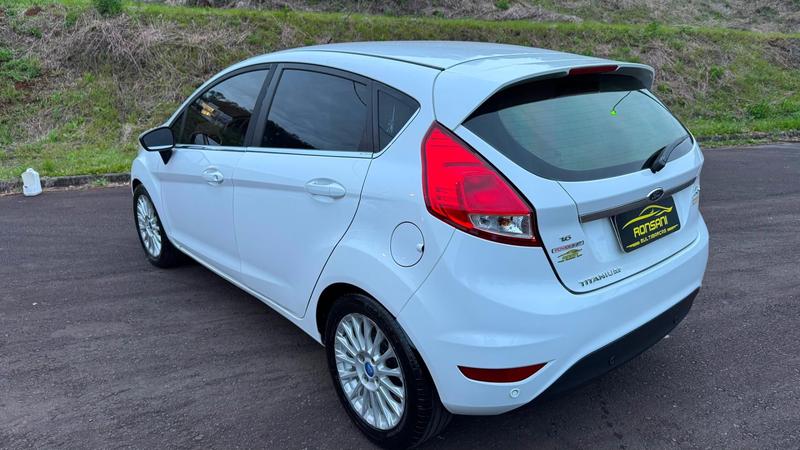 Ford Fiesta Ha 16l Ti A - foto 6
