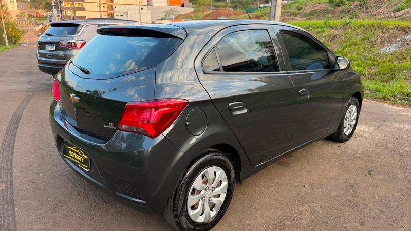 Chevrolet Onix 10mt LT - foto 7