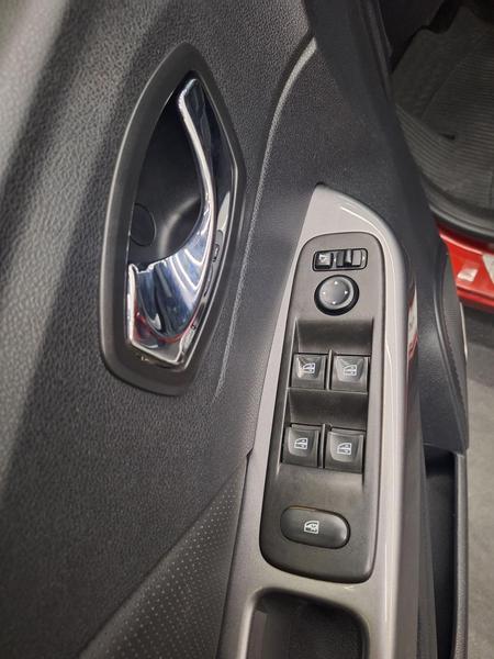 Renault Captur 1.6 Bose - foto 9
