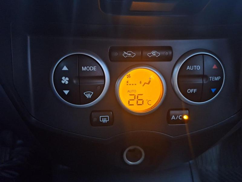 Nissan Livina Grand Sl 1.8 16V Flex Fuel Aut. - foto 17