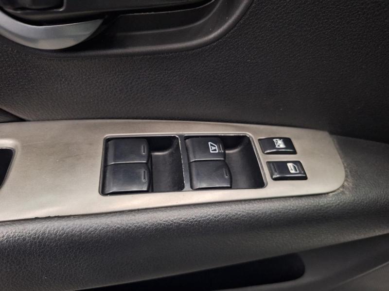 Nissan Livina Grand Sl 1.8 16V Flex Fuel Aut. - foto 9