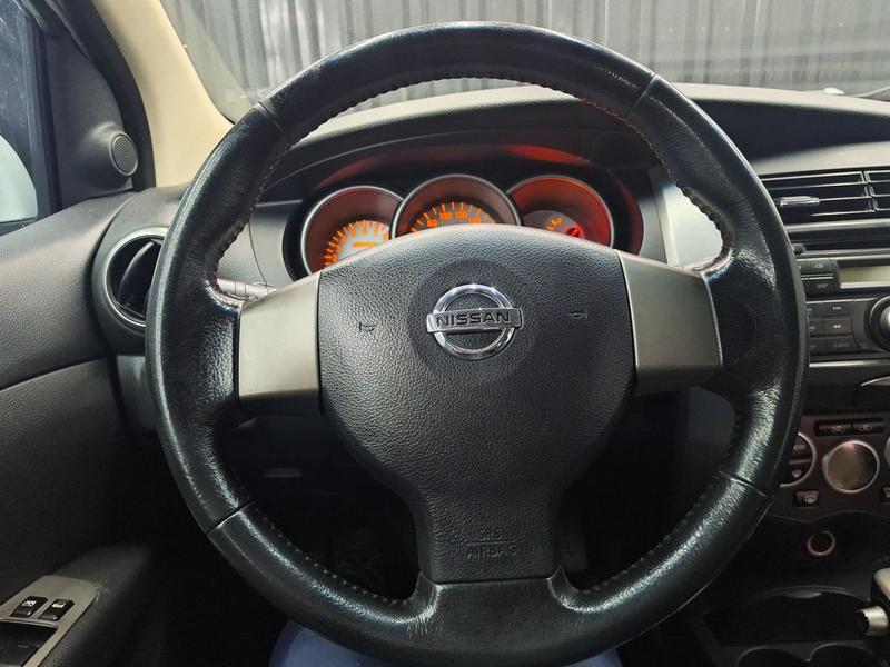 Nissan Livina Grand Sl 1.8 16V Flex Fuel Aut. - foto 13
