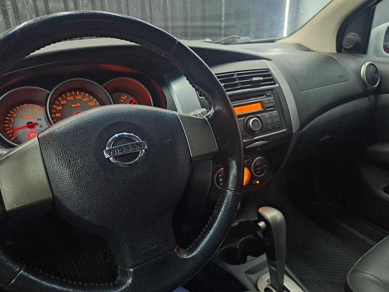 Nissan Livina Grand Sl 1.8 16V Flex Fuel Aut. - foto 12