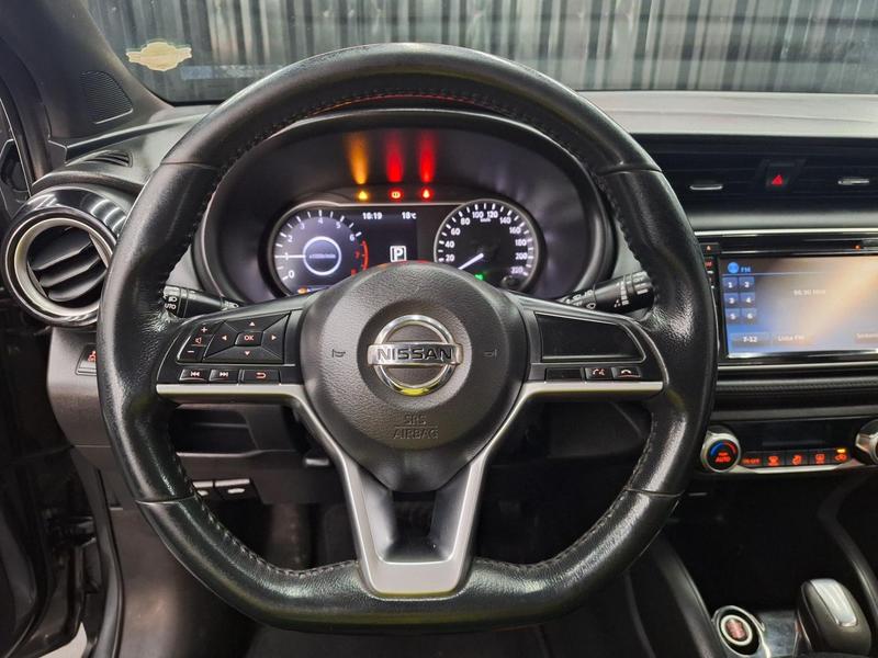 Nissan Kicks Sl CVT - foto 13