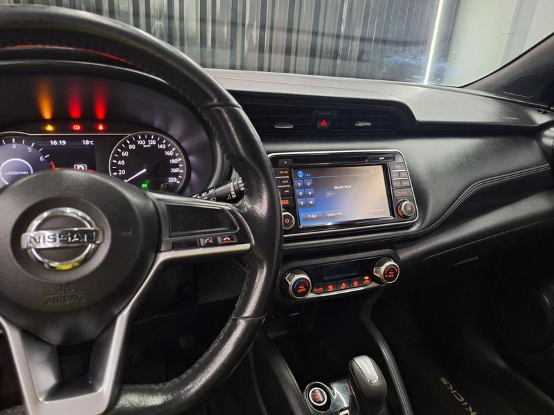 Nissan Kicks Sl CVT - foto 12