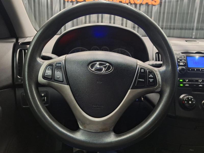 Hyundai i30 2.0 - foto 12