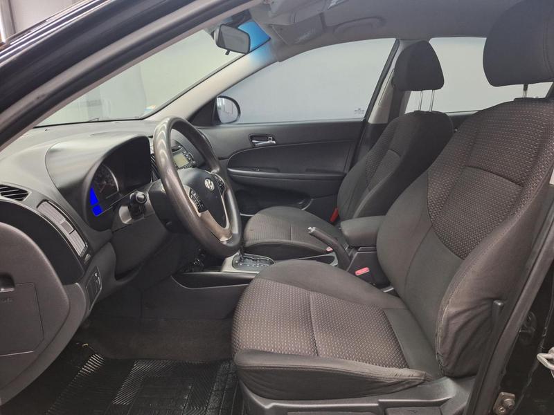 Hyundai i30 2.0 - foto 8