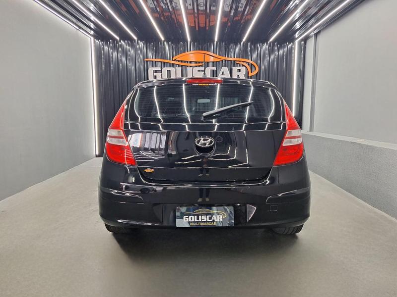 Hyundai i30 2.0 - foto 6