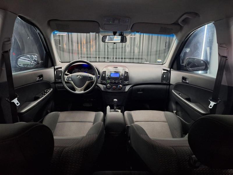 Hyundai i30 2.0 - foto 10