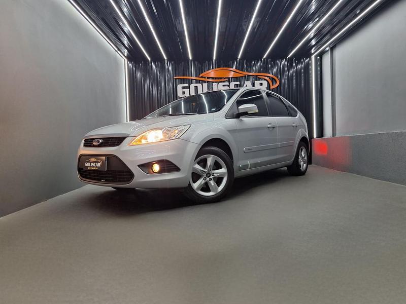 Ford Focus Sedan 1.6 1.6 Flex 8V 16V 4P Mec. - foto 2