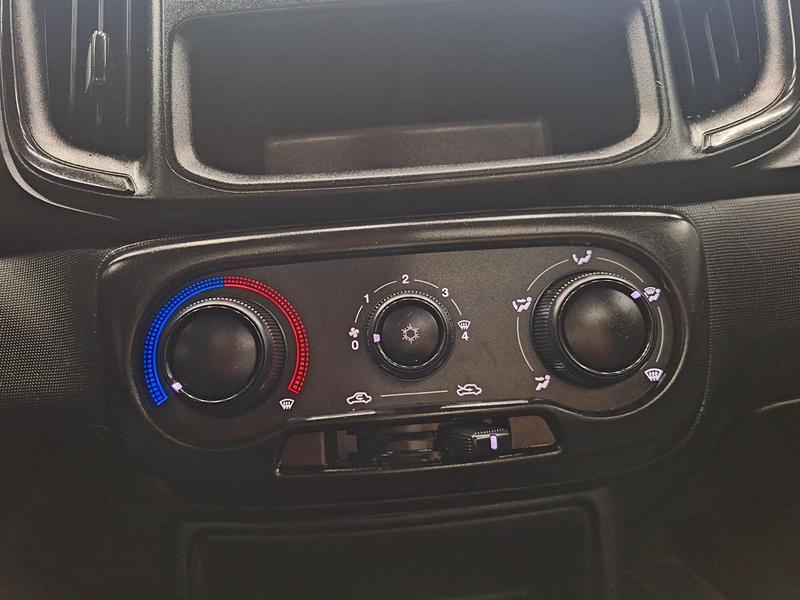 Fiat Strada Endurance 1.4 Flex 8V Cs Plus - foto 17