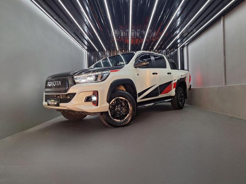 Toyota Hilux Cd Srx 4X4 2.8 TDI 16V Diesel Aut. - foto 8