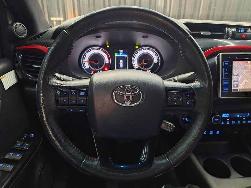 Toyota Hilux Cd Srx 4X4 2.8 TDI 16V Diesel Aut. - foto 13