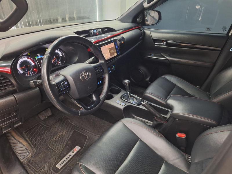Toyota Hilux Cd Srx 4X4 2.8 TDI 16V Diesel Aut. - foto 12