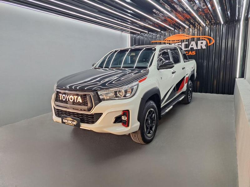 Toyota Hilux Cd Srx 4X4 2.8 TDI 16V Diesel Aut. - foto 2