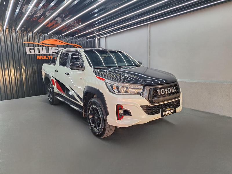 Toyota Hilux Cd Srx 4X4 2.8 TDI 16V Diesel Aut. - foto 4