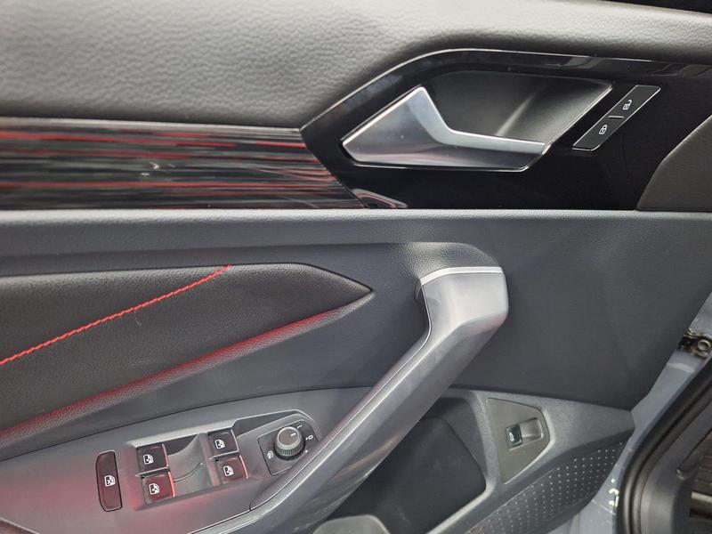 Volkswagen Jetta GLi - foto 8
