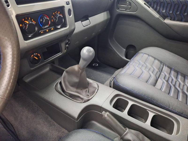 Nissan Frontier Le Cd 4X4 2.5 Tb Diesel Mec. - foto 18