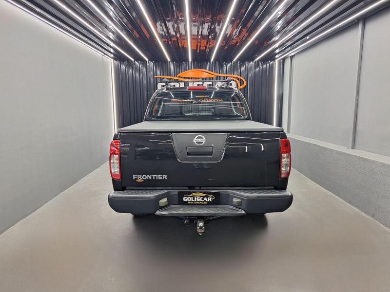 Nissan Frontier Le Cd 4X4 2.5 Tb Diesel Mec. - foto 7
