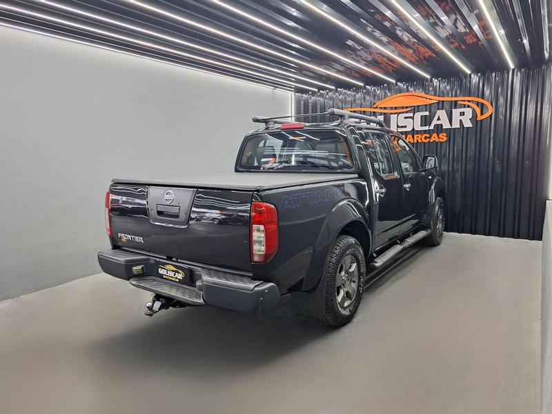 Nissan Frontier Le Cd 4X4 2.5 Tb Diesel Mec. - foto 6