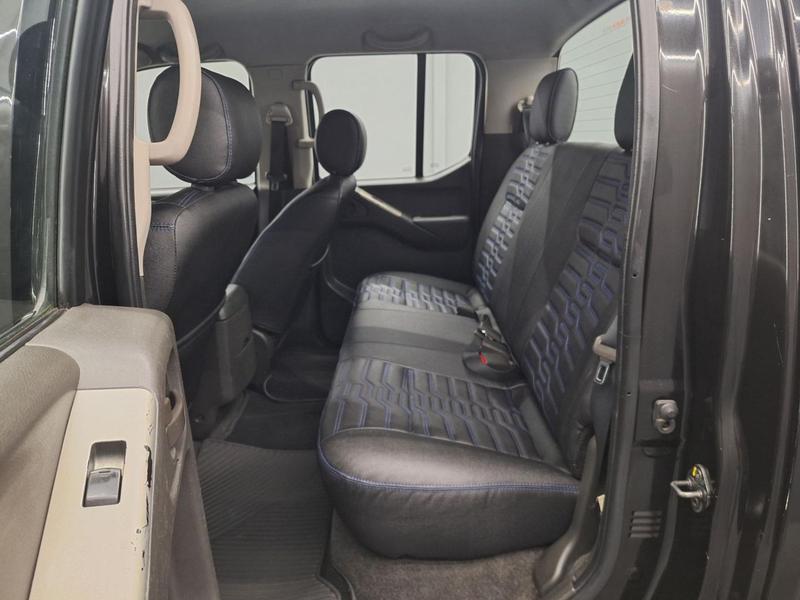 Nissan Frontier Le Cd 4X4 2.5 Tb Diesel Mec. - foto 11