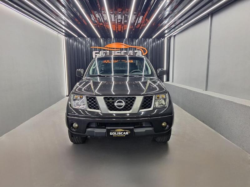 Nissan Frontier Le Cd 4X4 2.5 Tb Diesel Mec. - foto 3