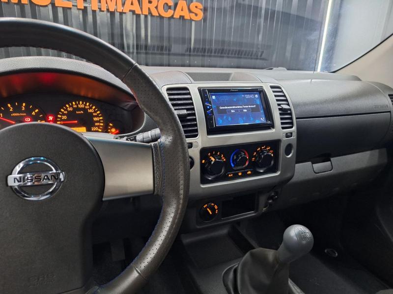 Nissan Frontier Le Cd 4X4 2.5 Tb Diesel Mec. - foto 15