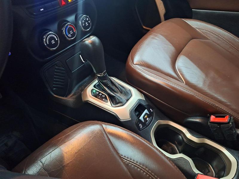 Jeep Renegade 1.8 At - foto 17