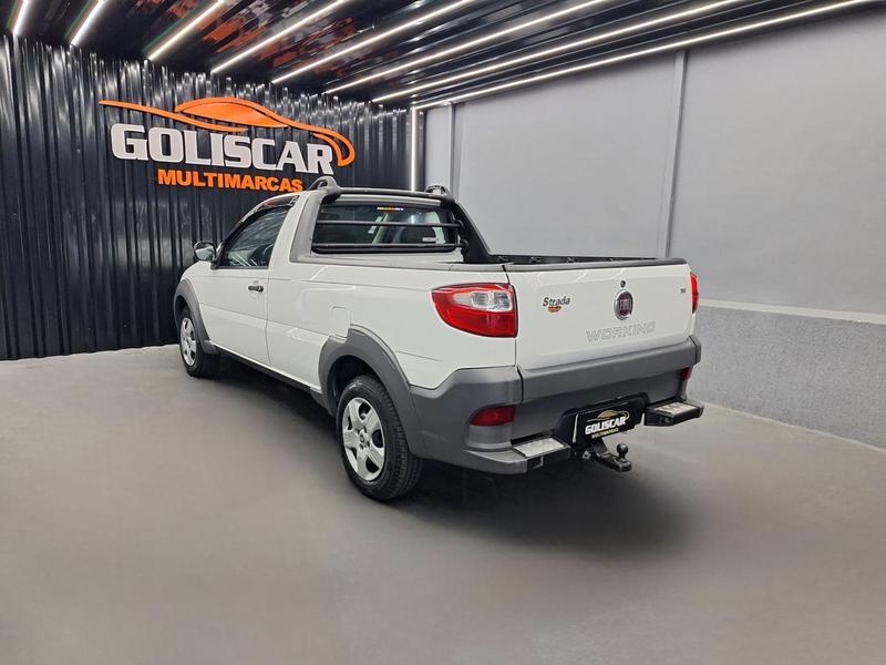 Fiat Strada Adventure 1.8 1.8 Locker Flex Ce - foto 8