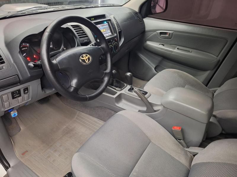 Toyota Hilux Cd4x4 Srv - foto 15