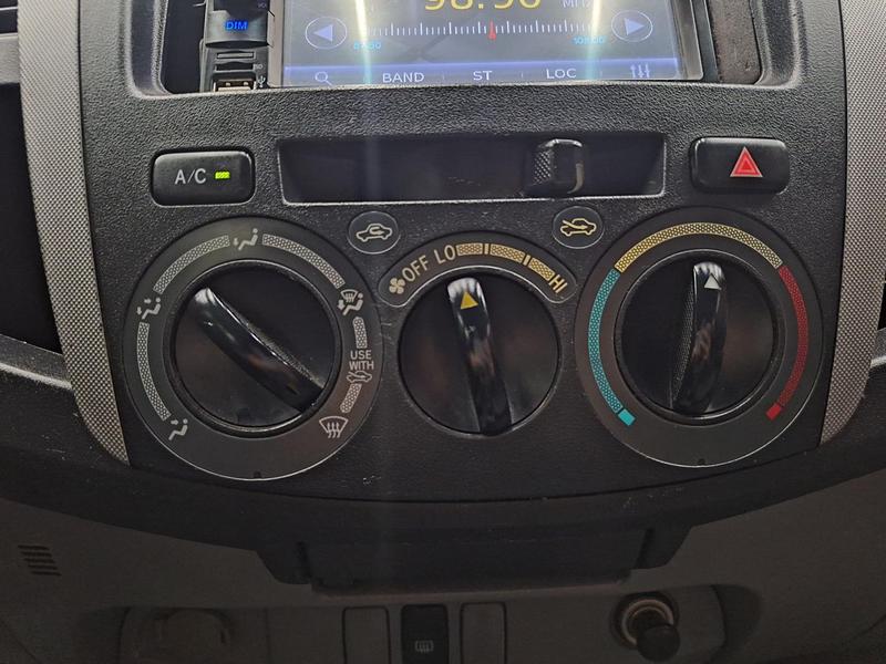 Toyota Hilux Cd4x4 Srv - foto 17
