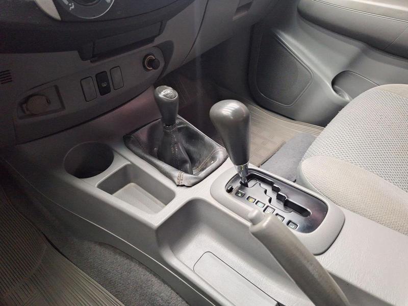 Toyota Hilux Cd4x4 Srv - foto 19