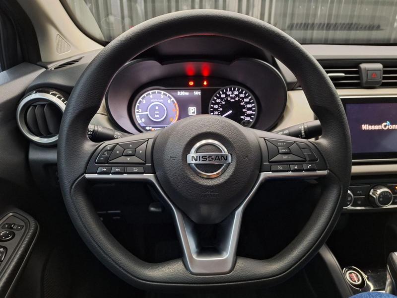 Nissan Versa Exclusive 1.6 16V Flex Aut. - foto 12