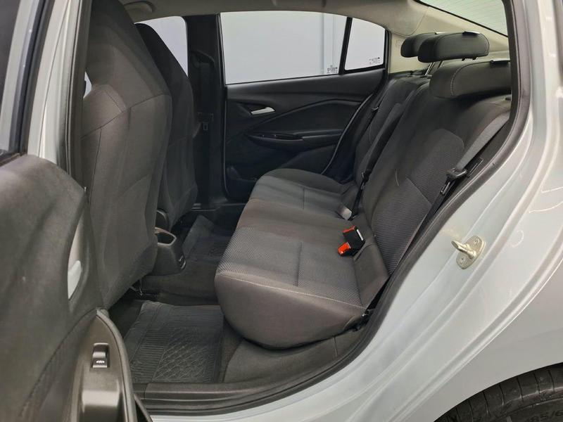 Chevrolet Onix Plus 10mt - foto 10