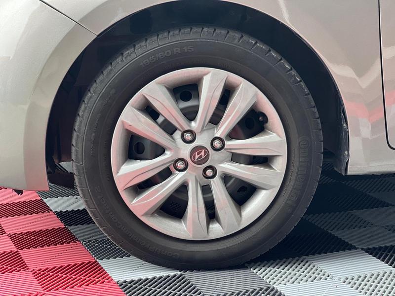 Hyundai HB20S 1.0 Confort Plus 12V Flex 4P Manual - foto 10