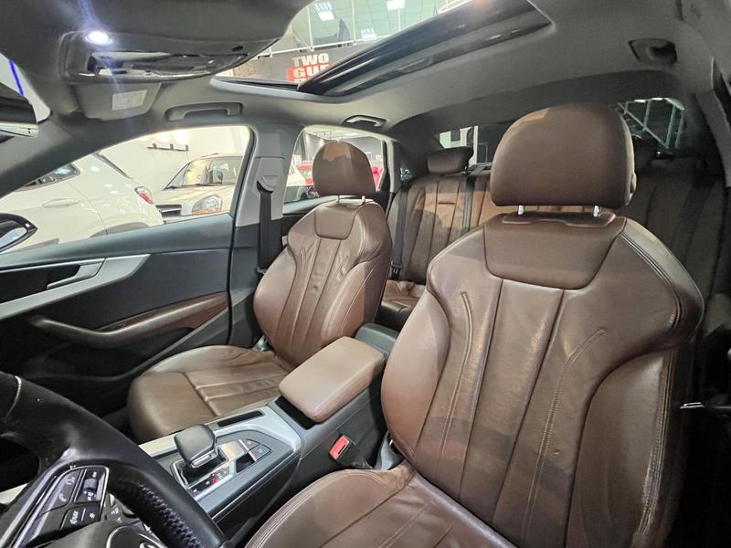 Audi A4 2.0 TFSI - foto 12
