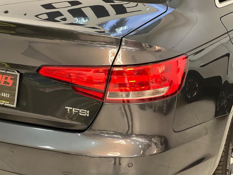 Audi A4 2.0 TFSI - foto 8