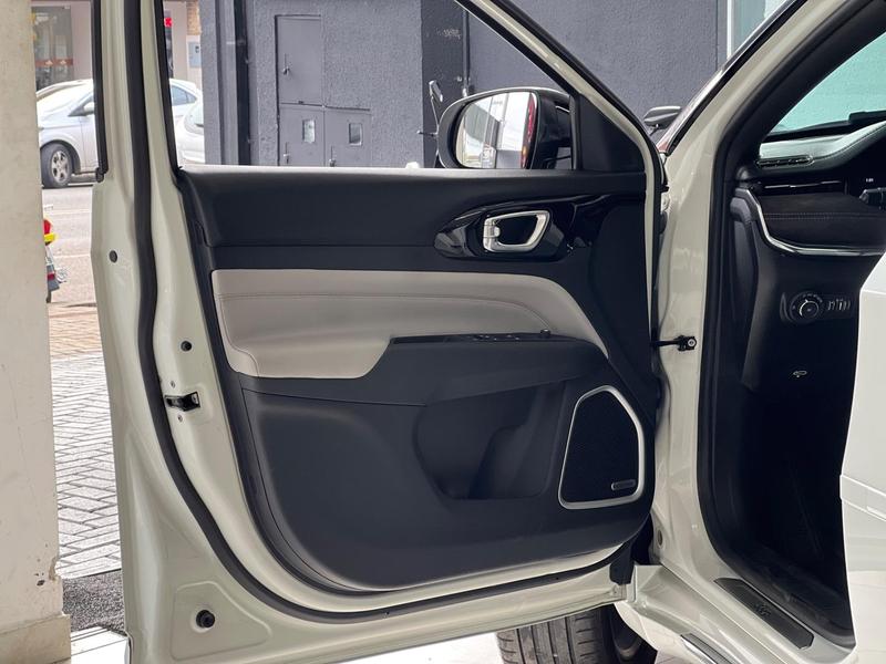 Jeep Commander Ovr T270 - foto 15