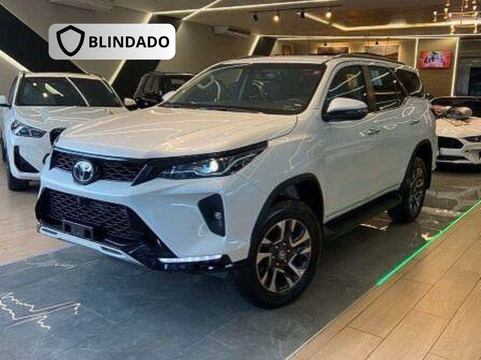 sw4 srx platinum 2026 blindado