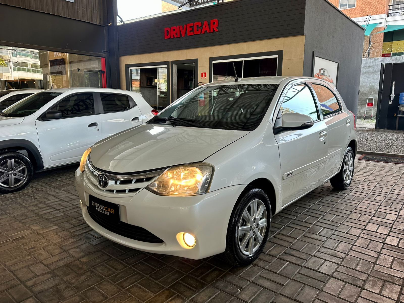 etios xls 1.5 at 2017