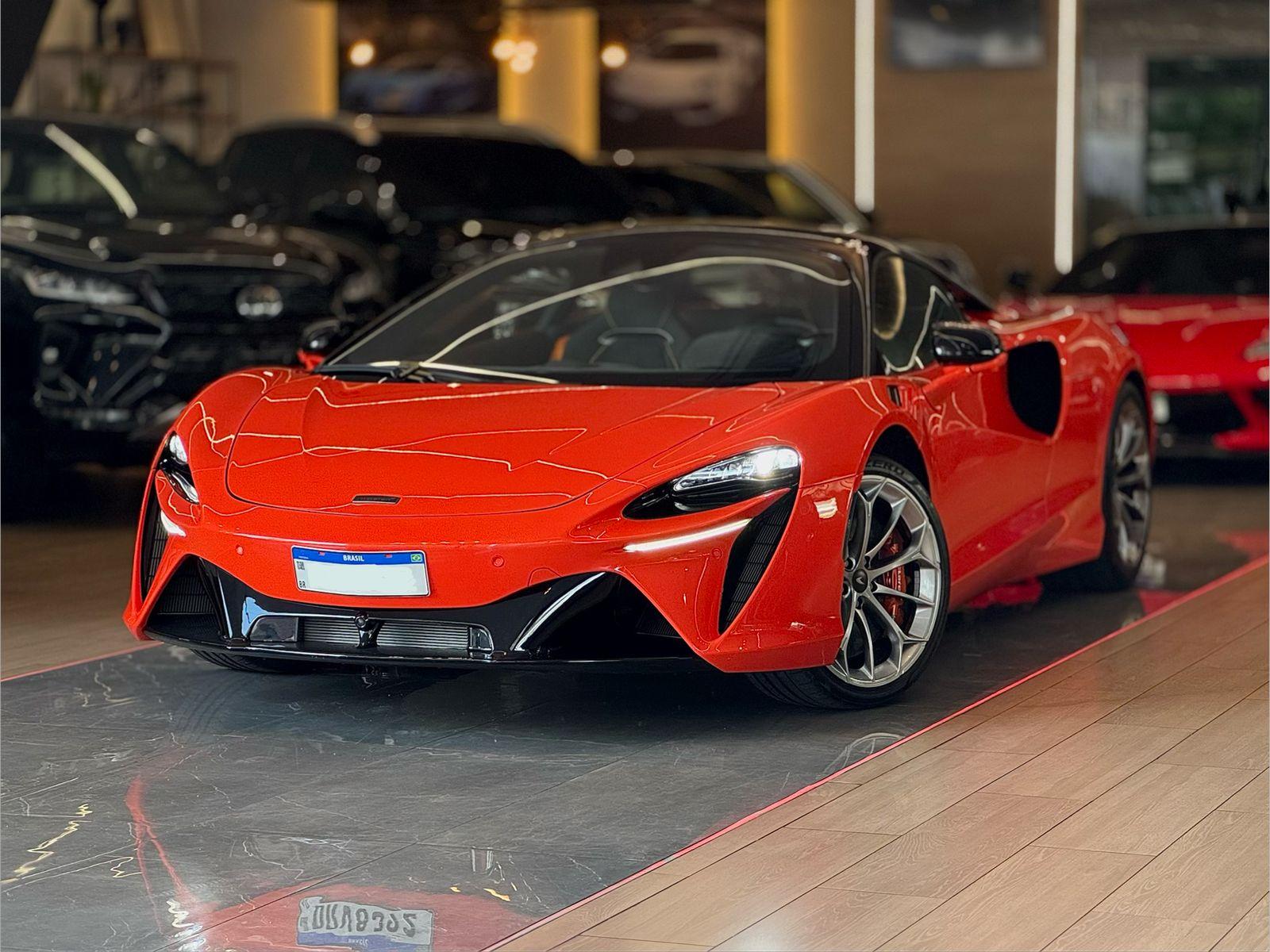 mclaren mclaren artura coupe 3.0 v6 2p hibrido 2026
