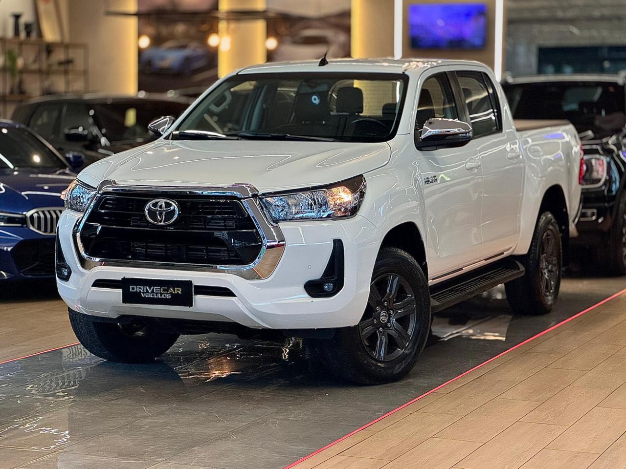 toyota hilux cd sr 2024