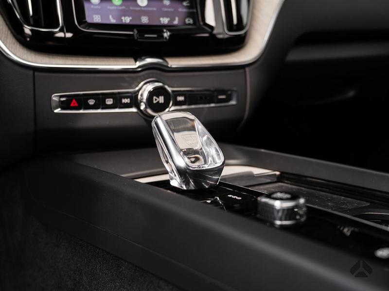 Volvo XC60 T8 Inscript - foto 10