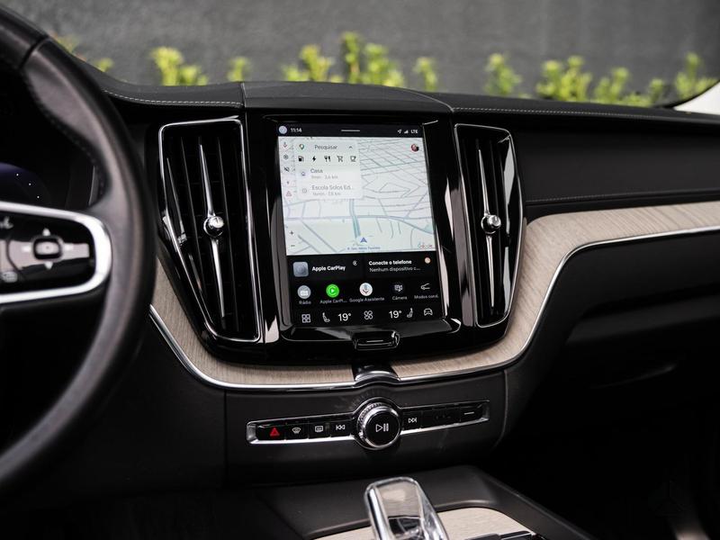 Volvo XC60 T8 Inscript - foto 8