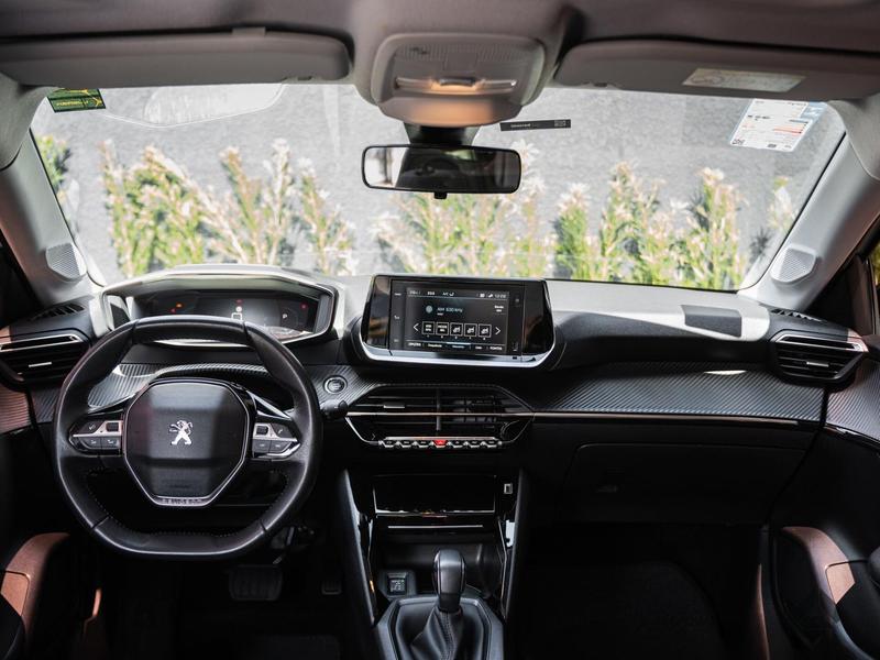 Peugeot 208 Griffe 1at - foto 13