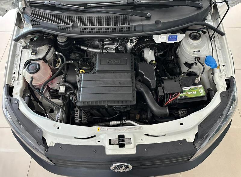 Volkswagen Saveiro Robust 1.6 Total Flex 8V - foto 9