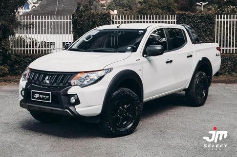 MITSUBISHI TRITON SPO OUTDOOR M