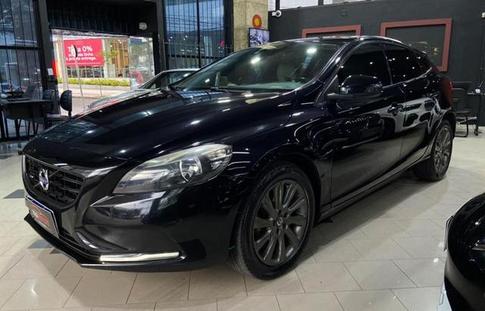 VOLVO V40 T4 COMFORT