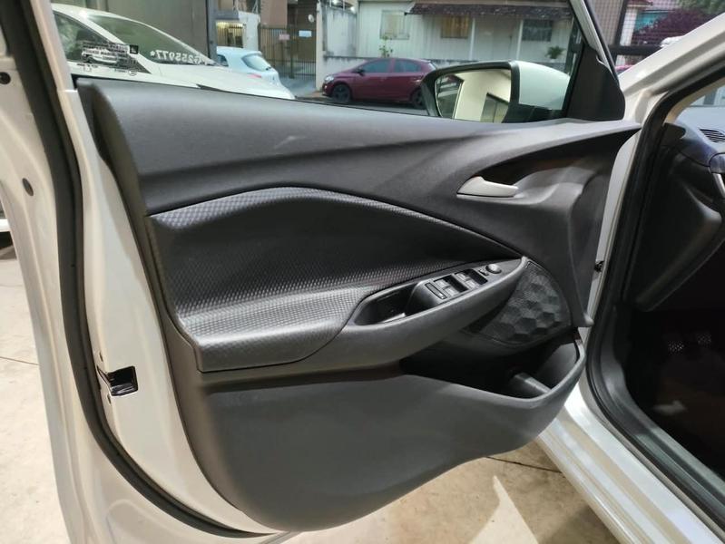 Chevrolet Onix Plus Plus LT 1.0 12V Tb Flex Mec. - foto 14